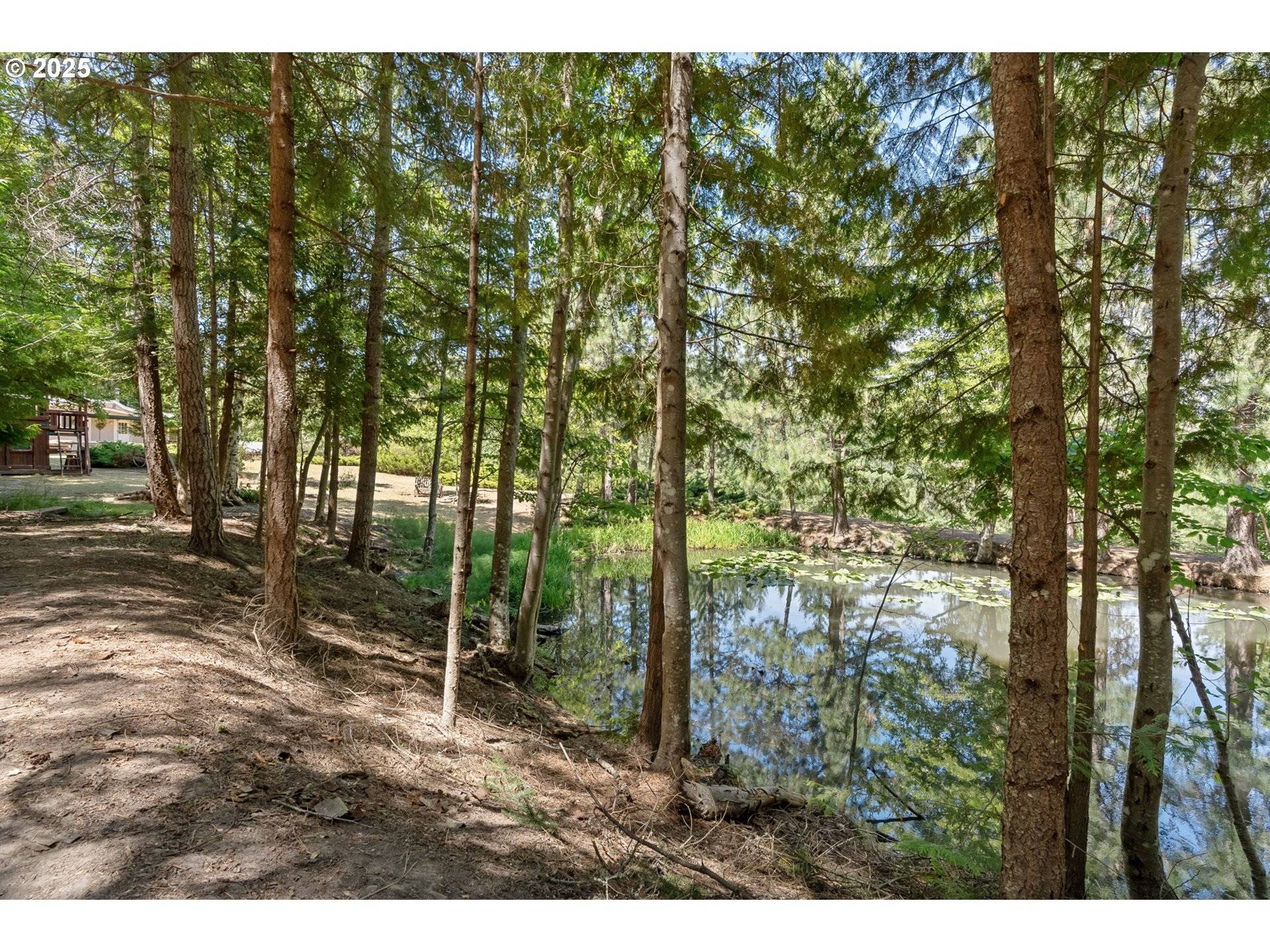 1910 PROCTOR RD, Mosier, OR 97040