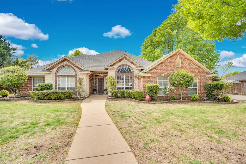 5450 Mulberry Lane, Midlothian, TX 76065
