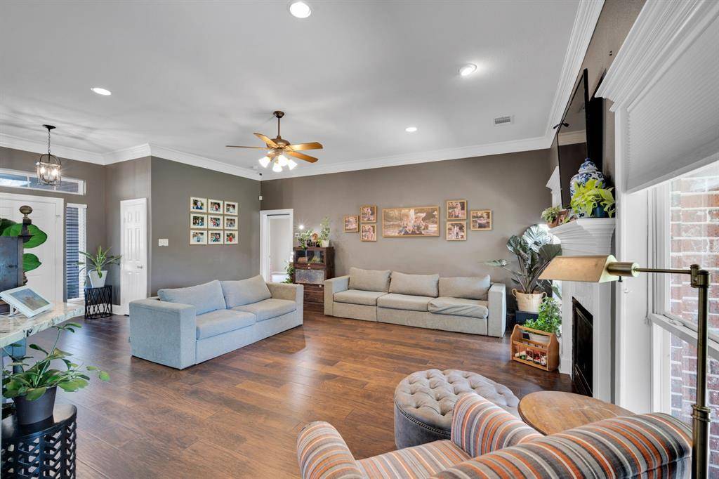 5450 Mulberry Lane, Midlothian, TX 76065