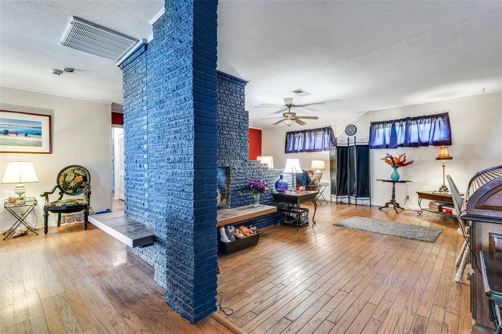 3722 Devonshire Court W, Irving, TX 75062