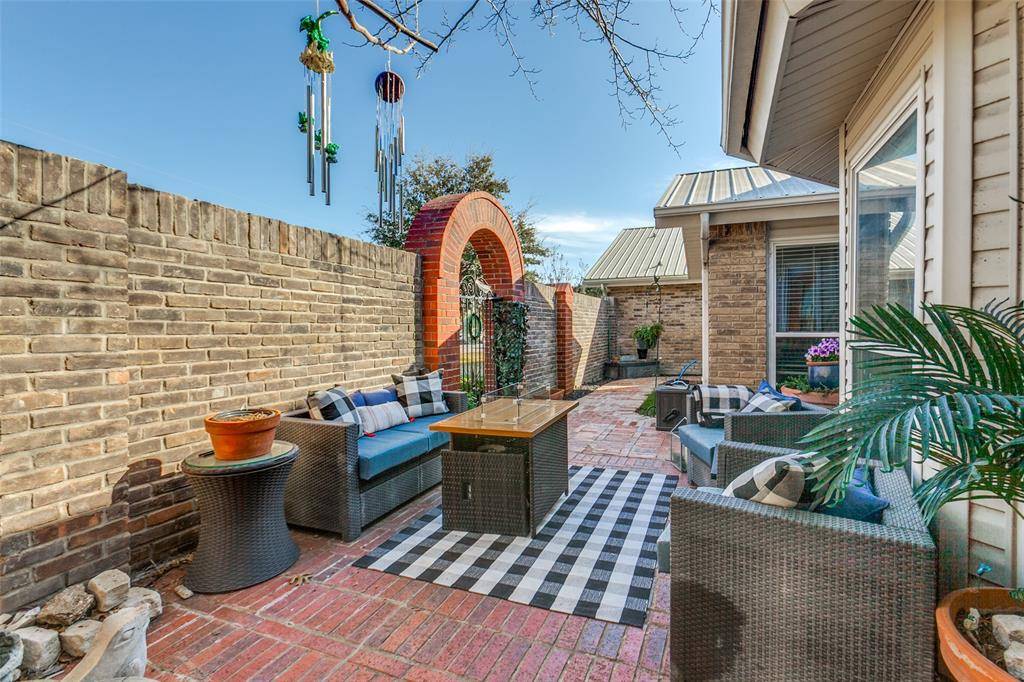 12605 Hornbeam Drive, Dallas, TX 75243