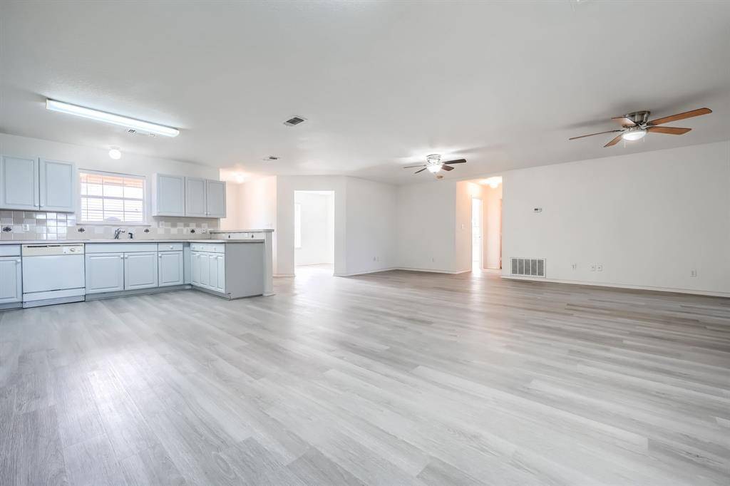 101 County Road 1010, Princeton, TX 75407