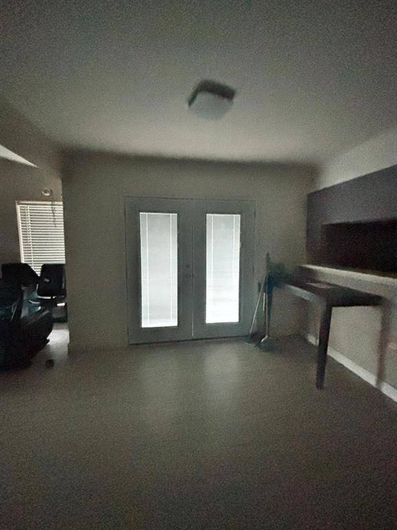 1107 Rimcrest Drive, Arlington, TX 76017