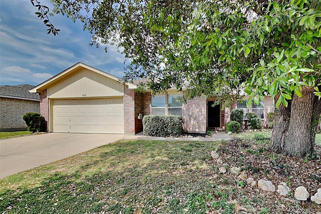 520 Bailey Street, Saginaw, TX 76179