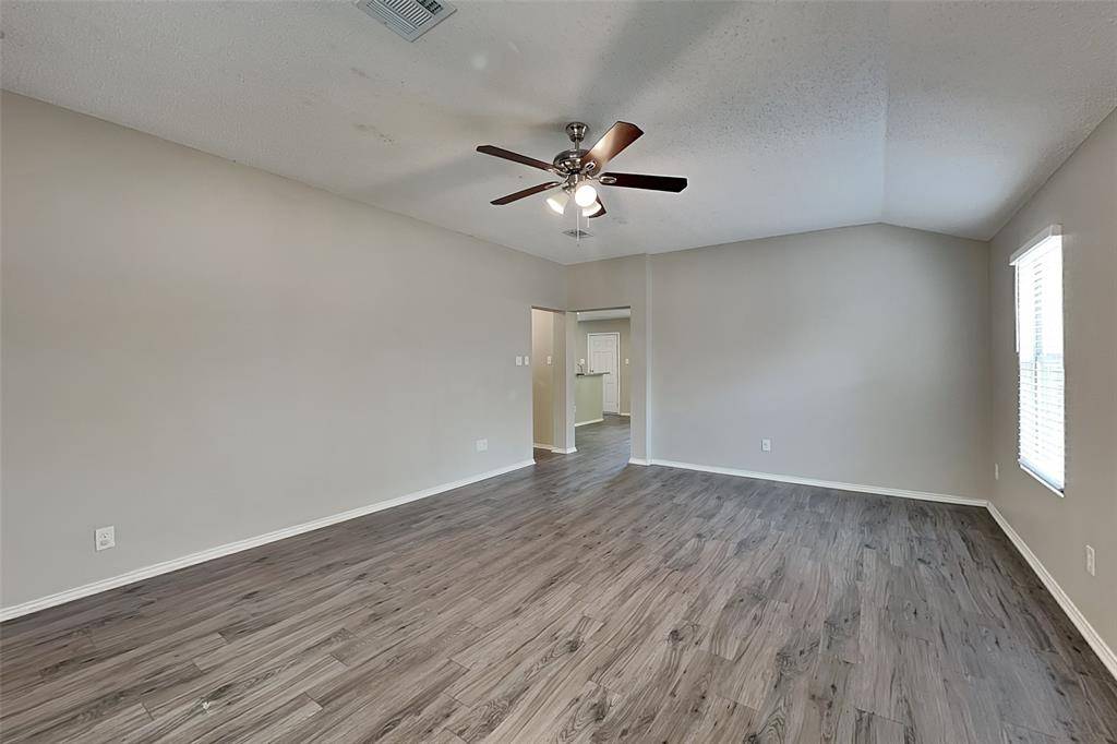 520 Bailey Street, Saginaw, TX 76179