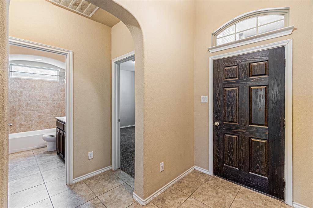 11460 Starlight Ranch Trail, Fort Worth, TX 76052