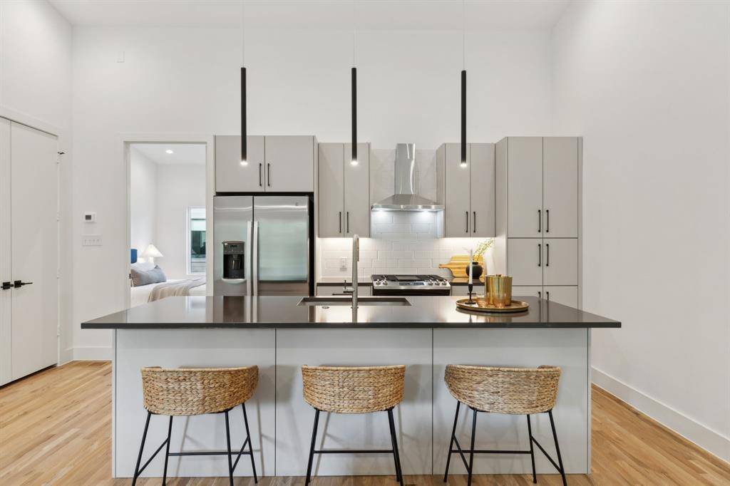 2142 Lovedale Avenue #104, Dallas, TX 75235