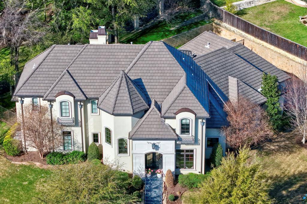 7001 Oakmont Terrace, Fort Worth, TX 76132