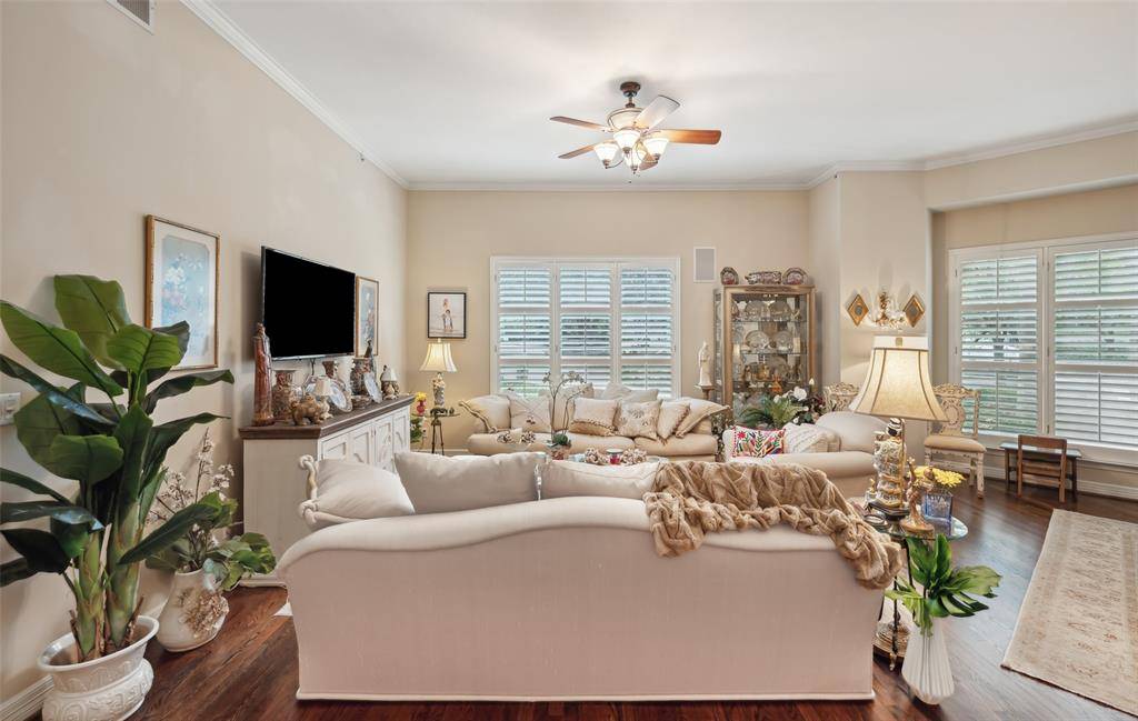 3401 Lee Parkway #102, Dallas, TX 75219