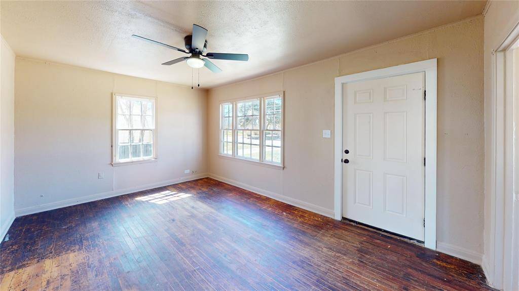 1202 N Grant, Brady, TX 76825