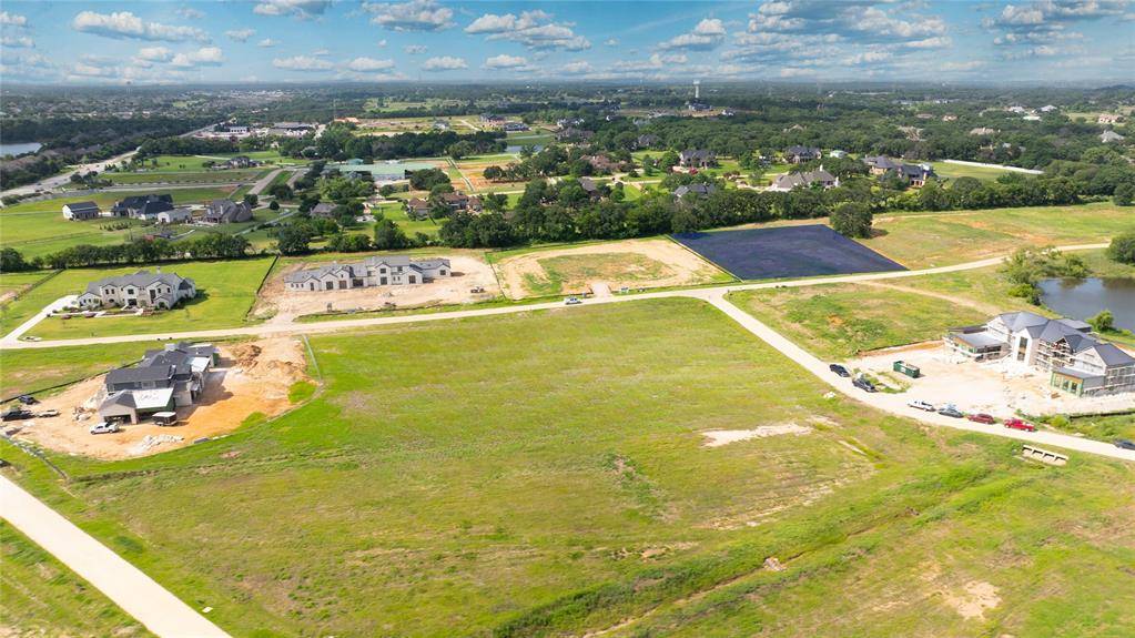 1326 Clydesdale Road, Bartonville, TX 76226