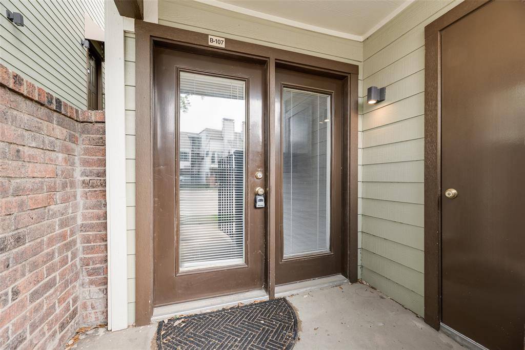 3101 Sondra Drive #107, Fort Worth, TX 76107