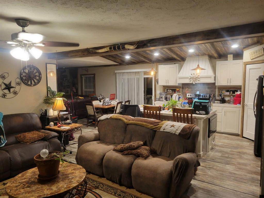 11079 State Highway 198, Mabank, TX 75147