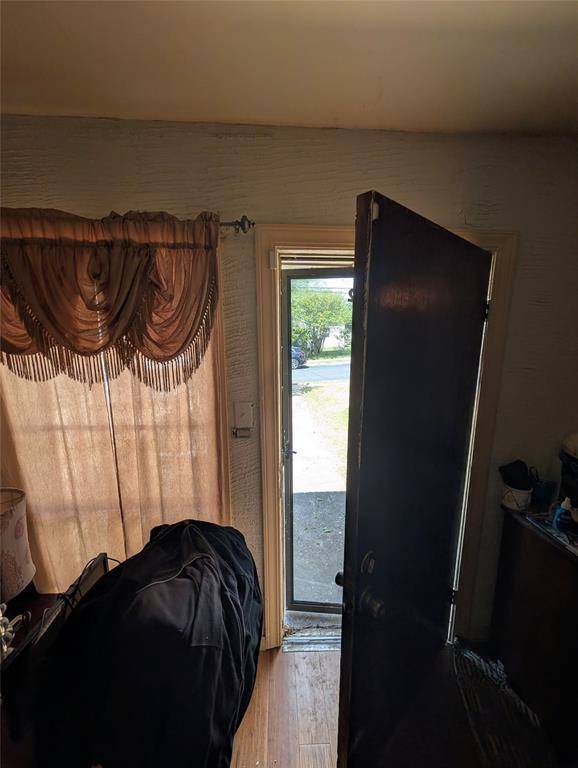 3402 Glenhaven Boulevard, Dallas, TX 75211