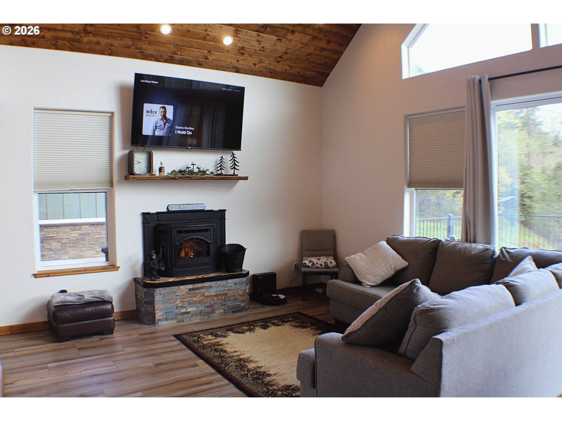 3716 WEAVER RD, Riddle, OR 97469