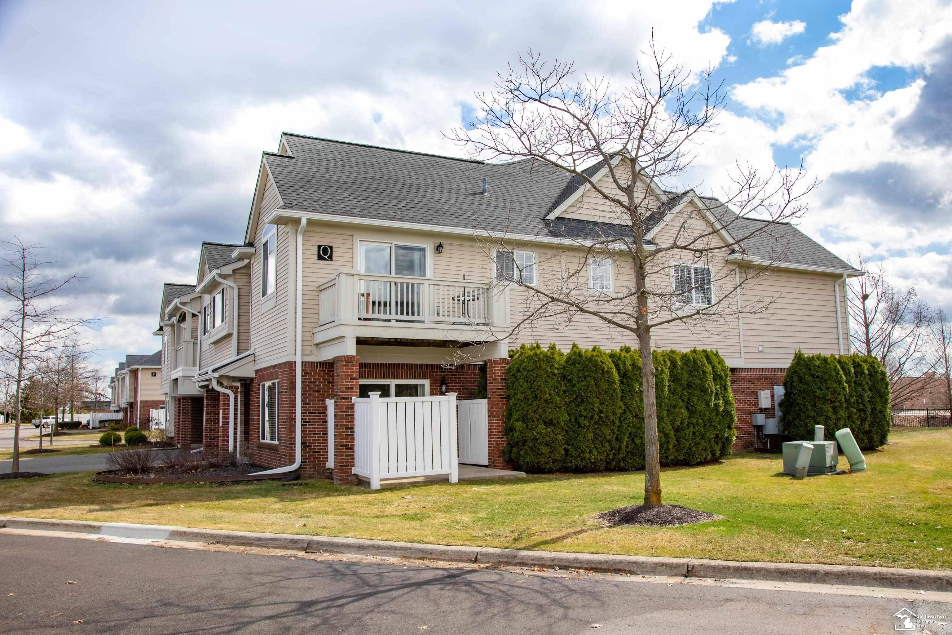 24031 Fairlane BLVD, Woodhaven, MI 48183