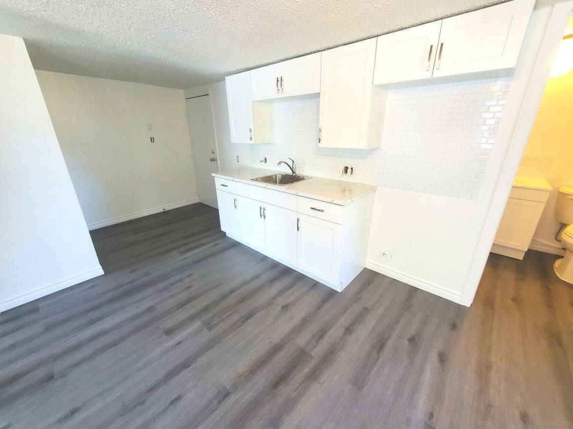 58 Queen ST W #5, Springwater, ON L0L 1P0