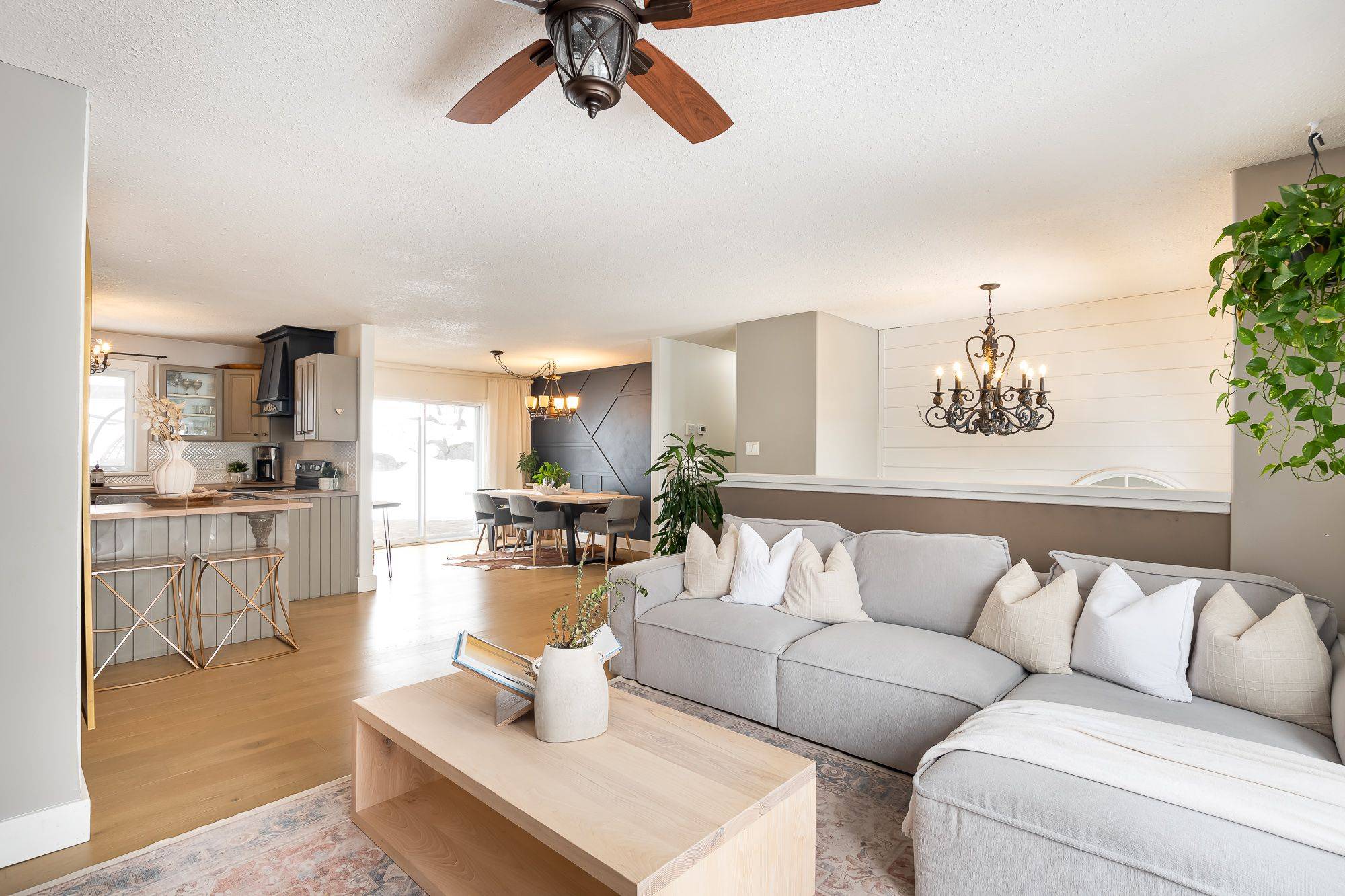 791 Old Muskoka RD, Huntsville, ON P0B 1M0