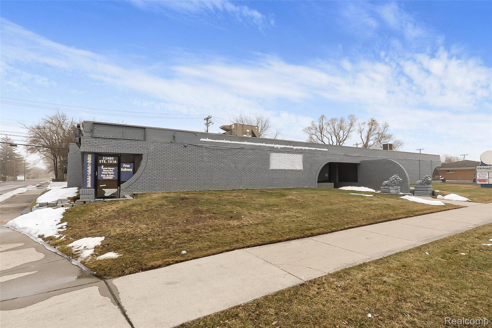 22480 Kelly Road, Eastpointe, MI 48021