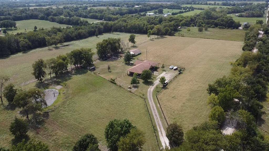 2306 County Road 4145, Bonham, TX 75418
