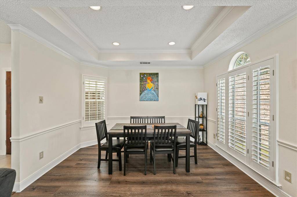 9420 Blue Jay Way, Irving, TX 75063