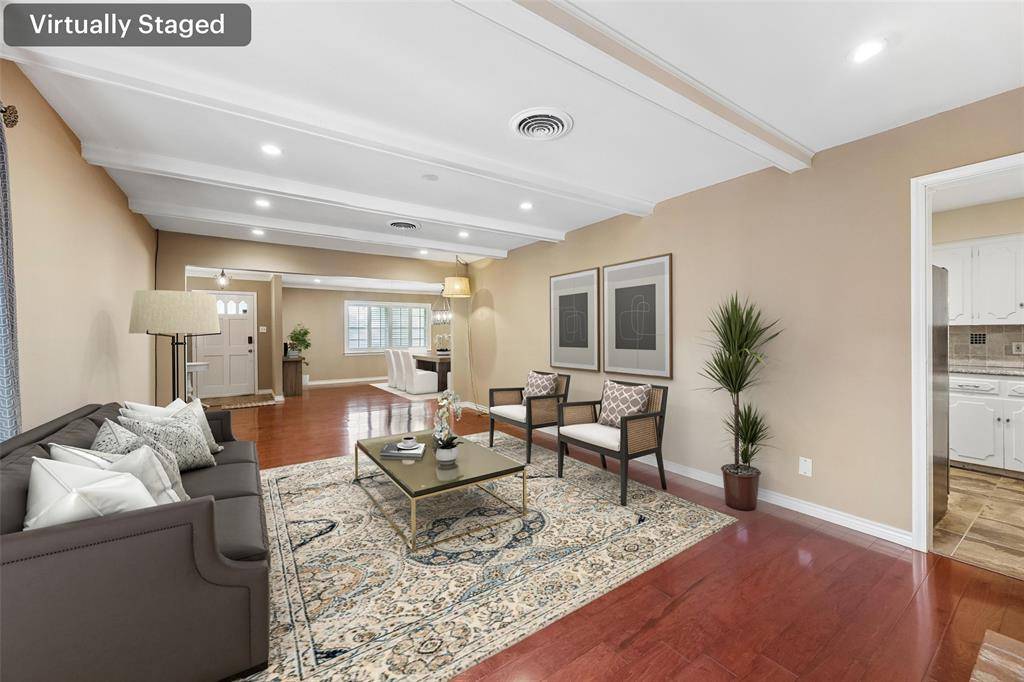 11016 Lathrop Drive, Dallas, TX 75229