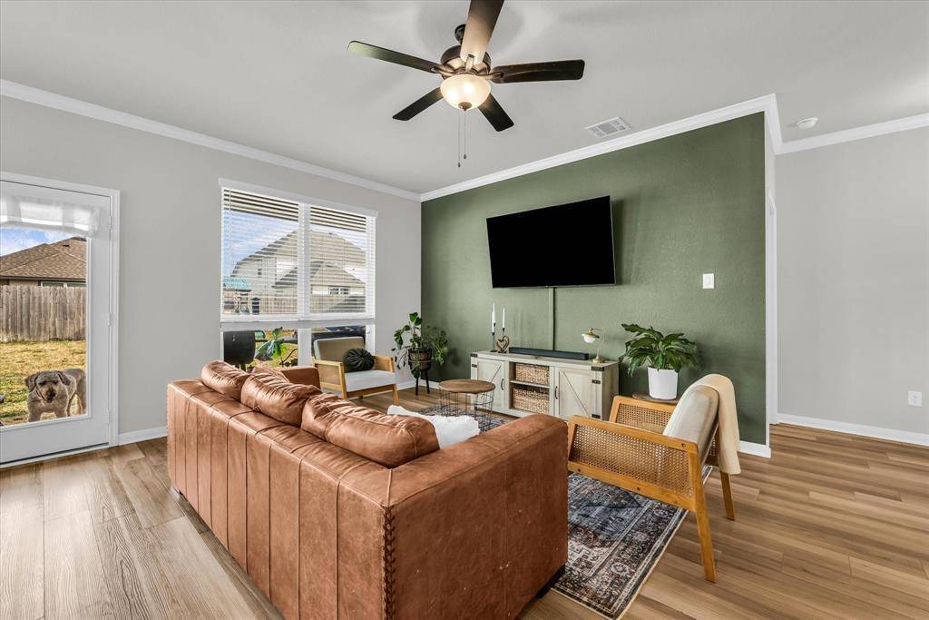 7008 Llano Drive, China Spring, TX 76633