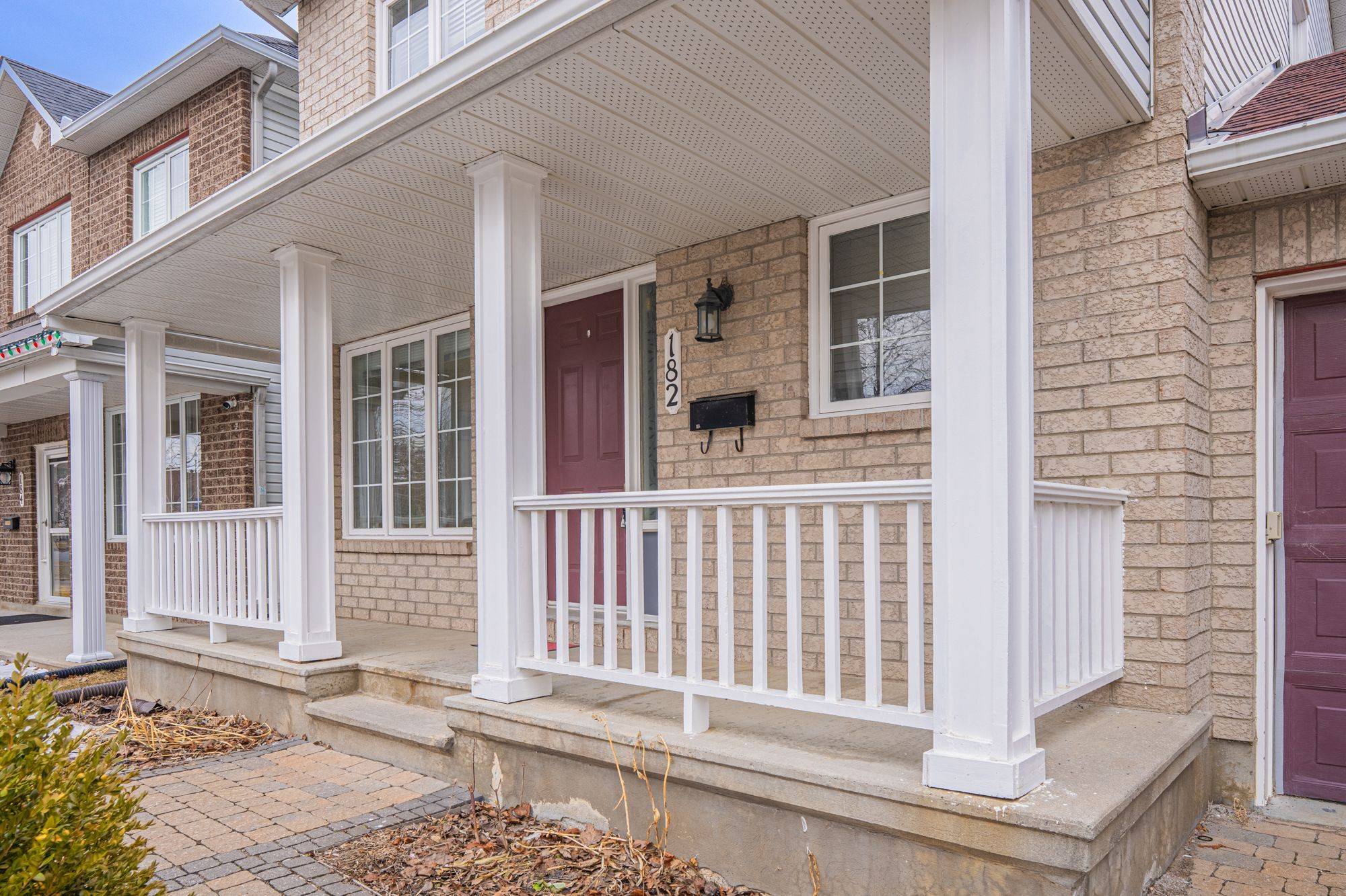 182 Windhurst DR, Barrhaven, ON K2G 6J4