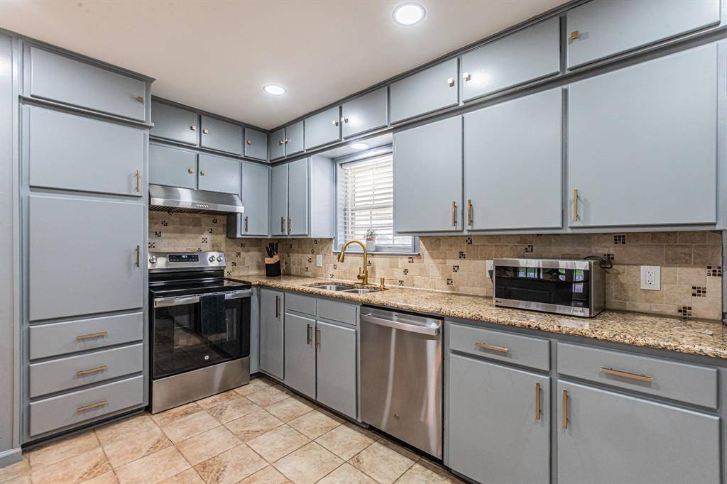 1498 2nd Place, Haslet, TX 76052