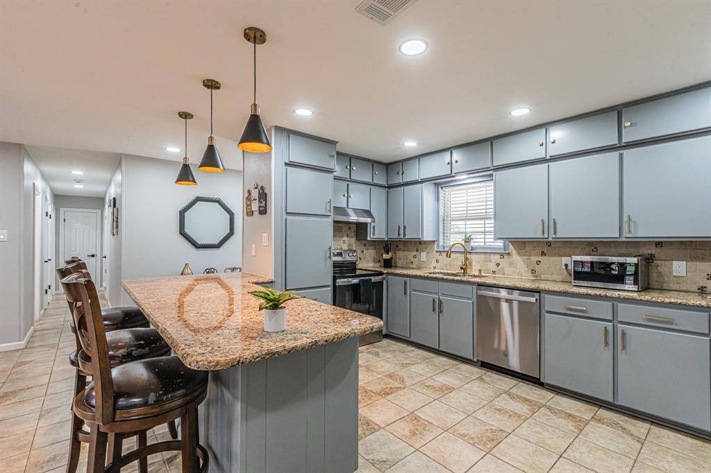 1498 2nd Place, Haslet, TX 76052