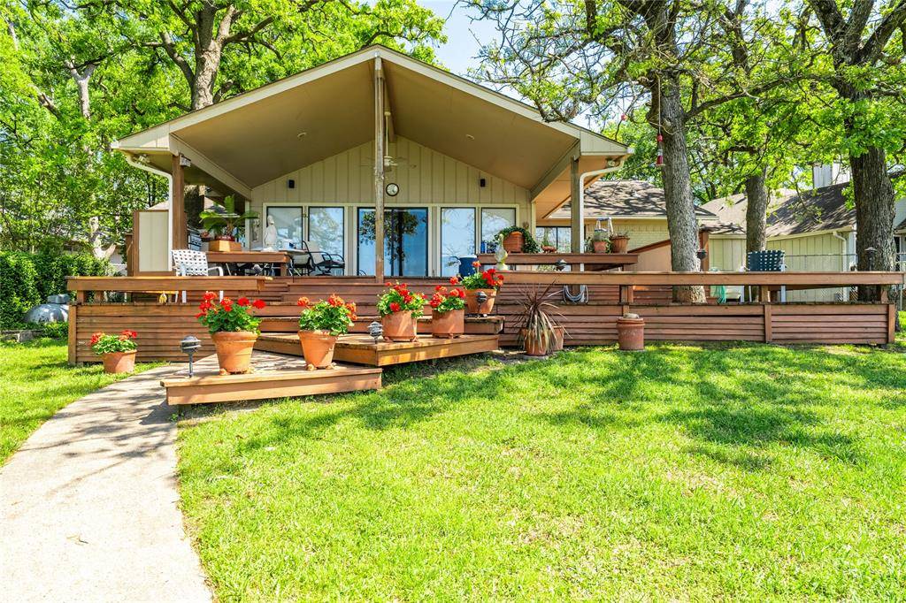 154 Ocean Drive, Gun Barrel City, TX 75156