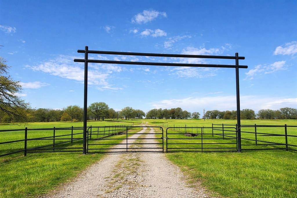 TBD Cr-1990, Chico, TX 76431