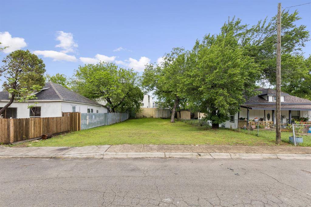 311 N Patton Avenue, Dallas, TX 75203