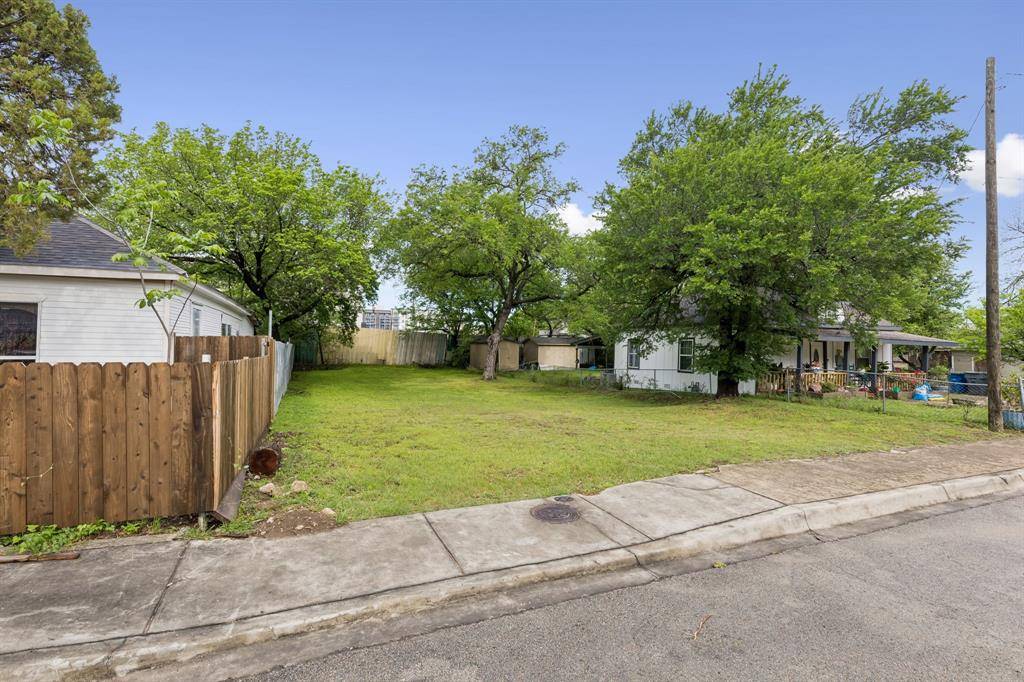 311 N Patton Avenue, Dallas, TX 75203