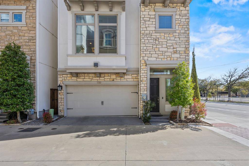 730 Spanish Oaks Place, Dallas, TX 75204