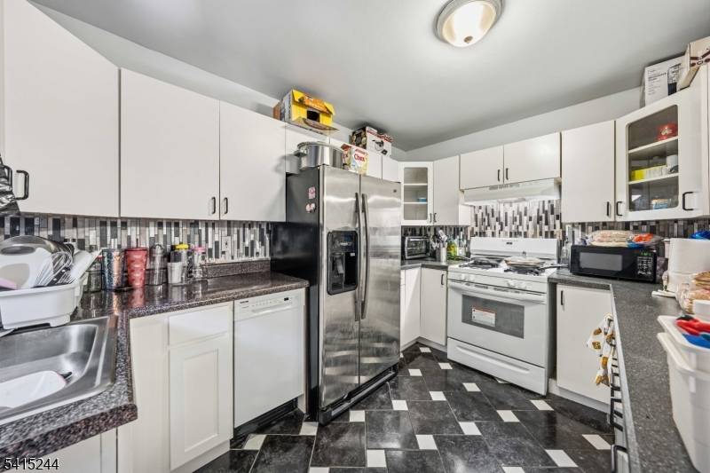 747 757 N Broad St. #203, Elizabeth City, NJ 07208