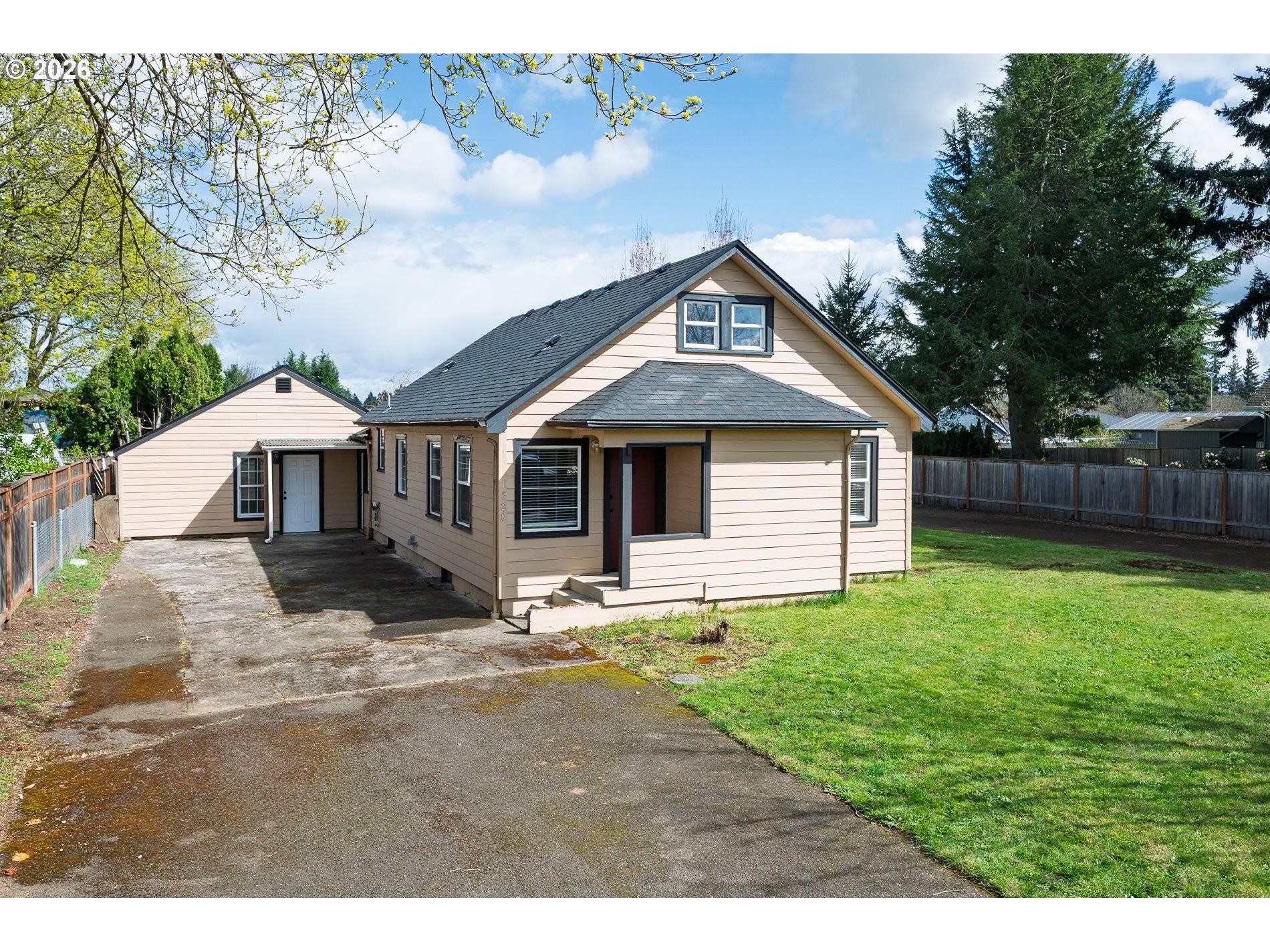 1520 N MAPLE ST, Canby, OR 97013