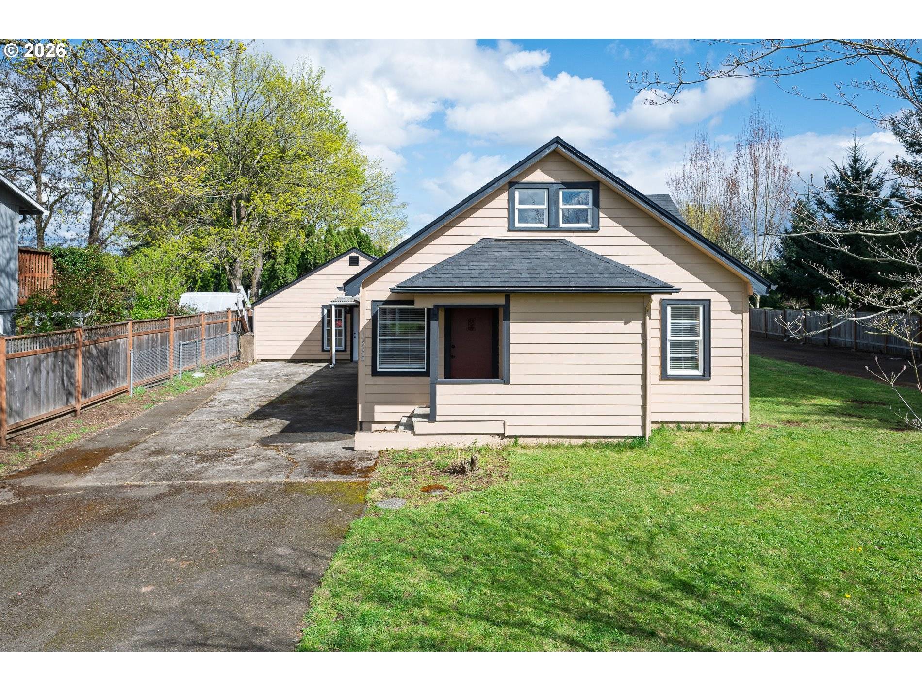 1520 N MAPLE ST, Canby, OR 97013