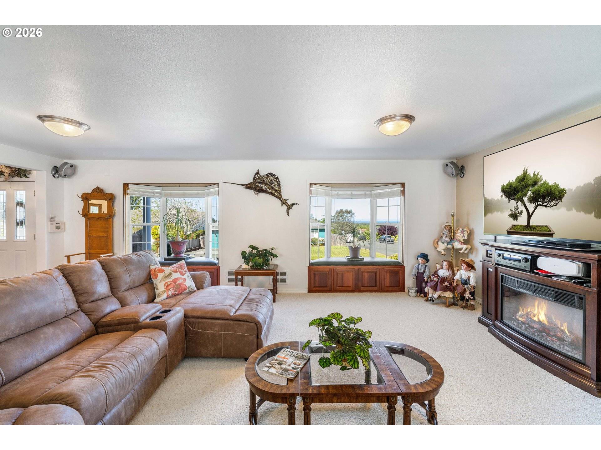 805 LISA PL, Coos Bay, OR 97420