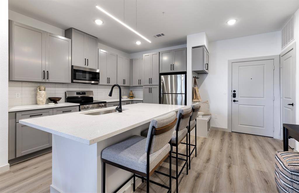 750 Turner Warnell Road #2210, Arlington, TX 76001