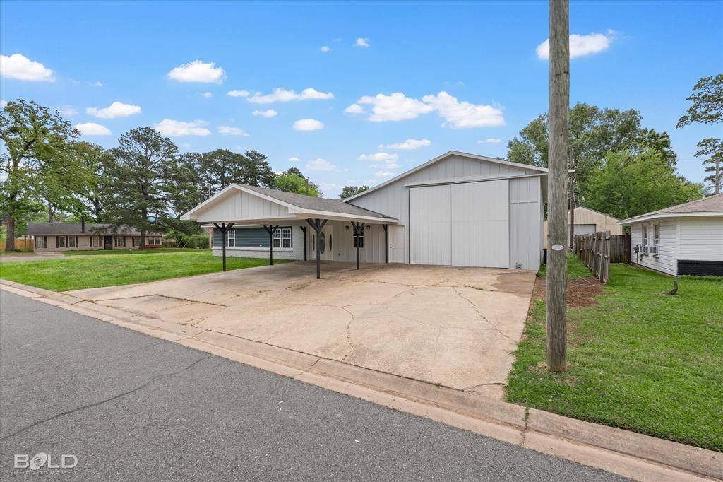 1001 Dale Drive, Benton, LA 71006