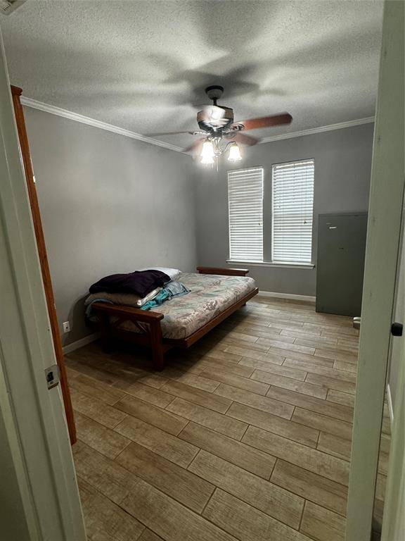 804 Crestline Drive, Mexia, TX 76667