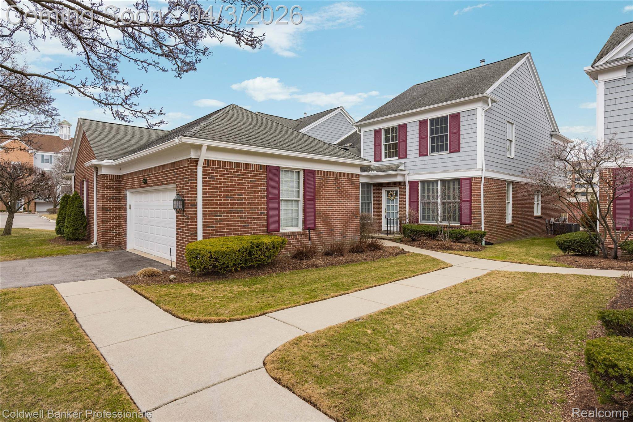 10002 Harbor Place DR, St. Clair Shores, MI 48080