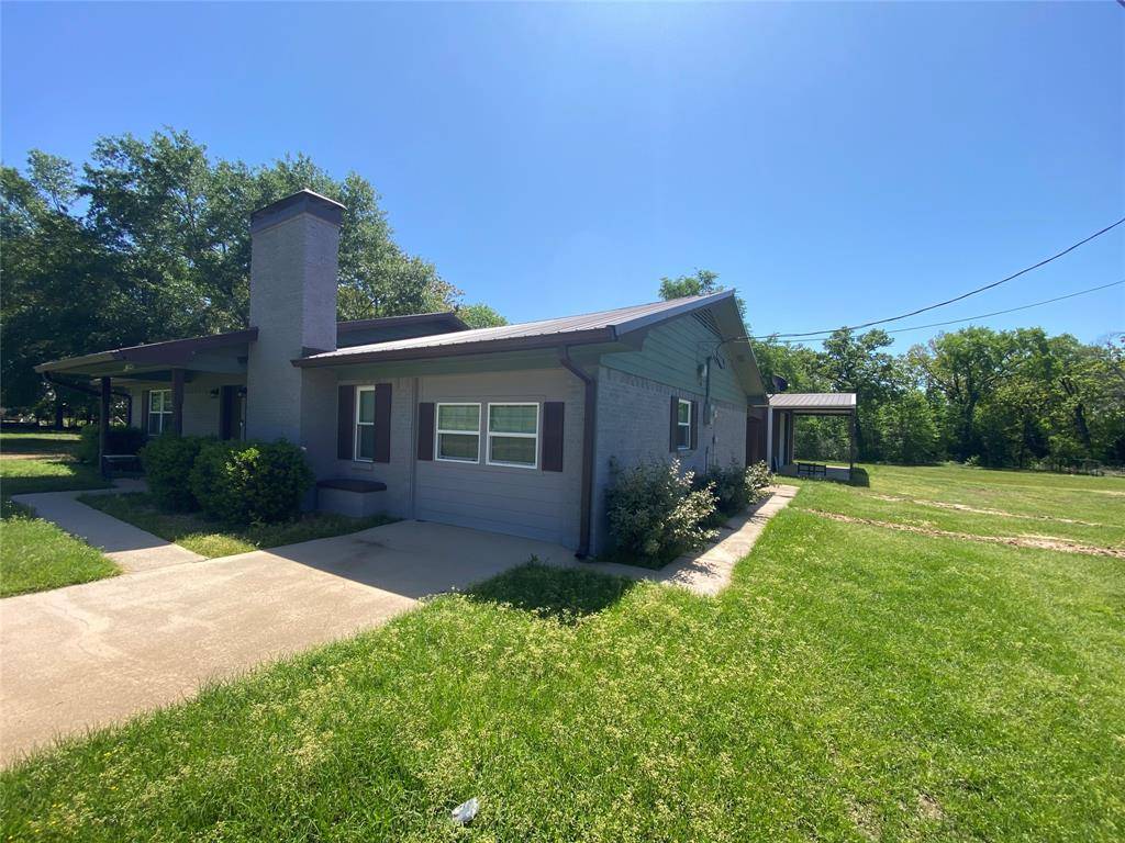 1410 E Royall Boulevard, Malakoff, TX 75148