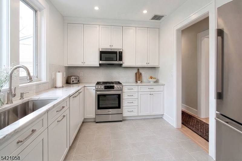 10 Lincoln St, Glen Ridge Boro Twp., NJ 07028