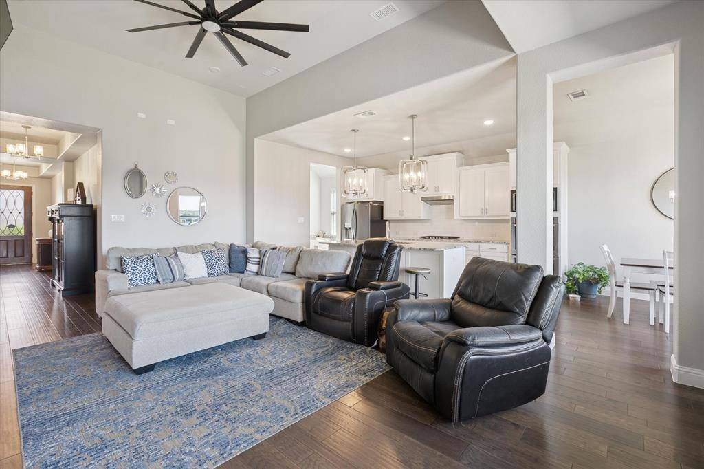 11375 Misty Ridge Drive, Flower Mound, TX 76262