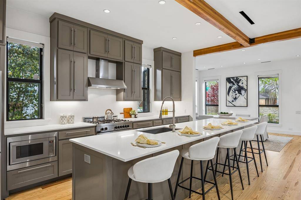 7326 La Vista Drive, Dallas, TX 75214