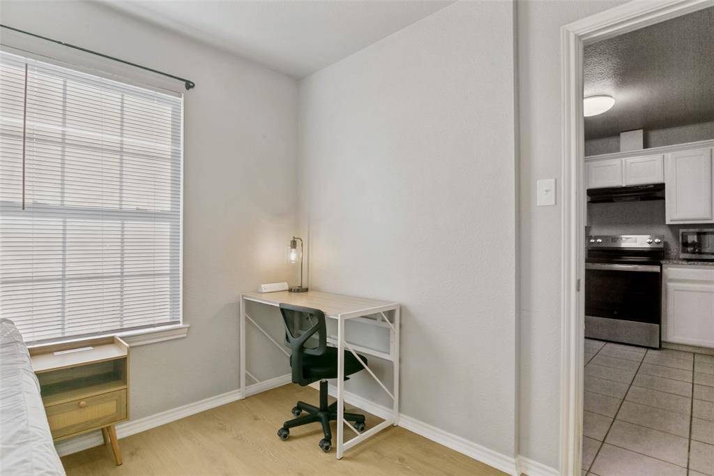 107 S Crawford Street #4, Denton, TX 76205