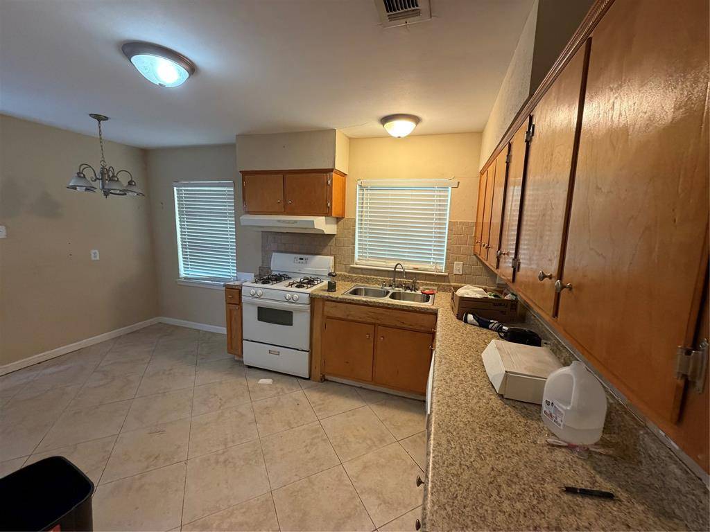 13436 Emeline Street, Farmers Branch, TX 75234