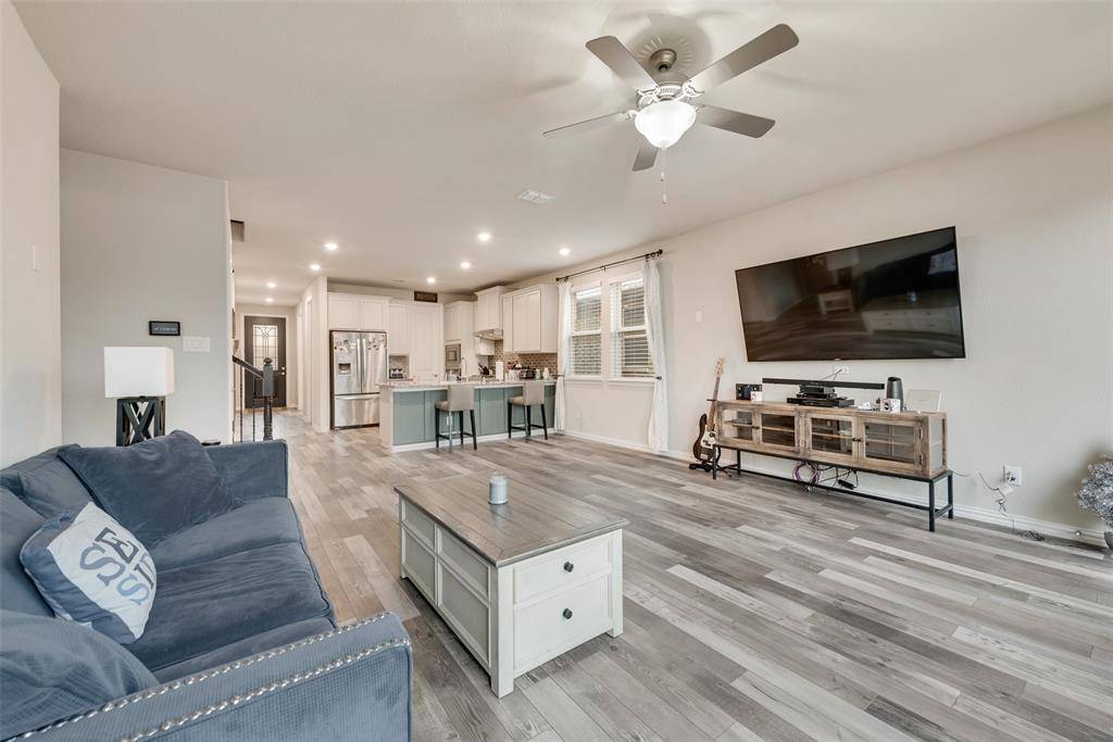 1923 Livingston Road, Irving, TX 75062